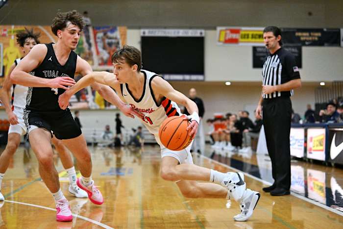 Beaverton Tualatin boys basketball Les Schwab Invitational December 26 2023 Leon Neuschwander 19